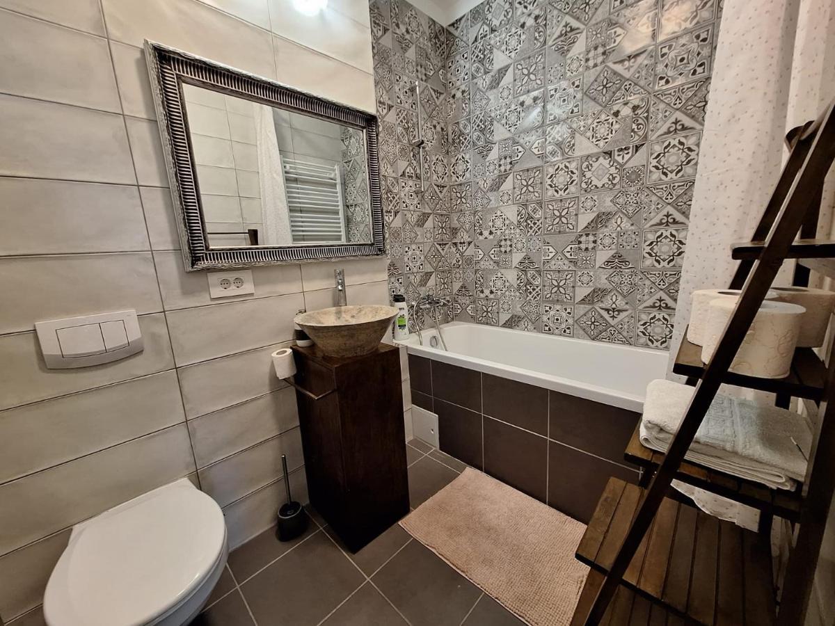 Mirvana Apartments Metheor Executive Suite Timişoara Eksteriør billede