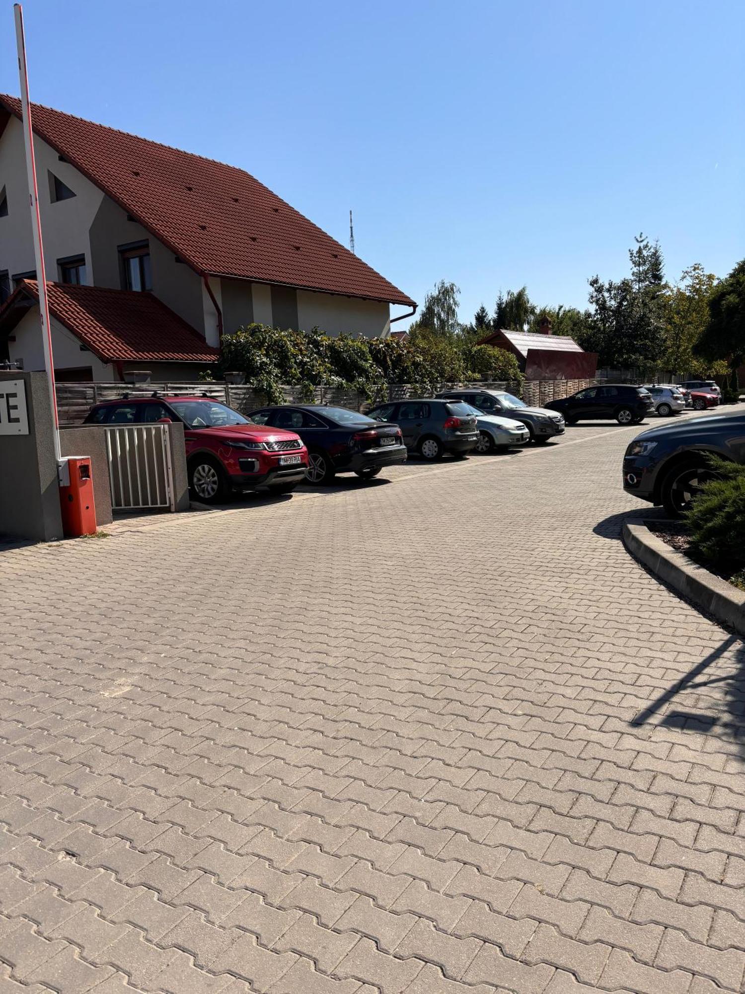 Mirvana Apartments Metheor Executive Suite Timişoara Eksteriør billede